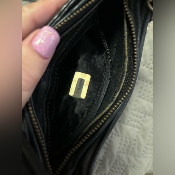 Chanel Vintage Quilted Tassel Shoulder Bag with COA - Picture 15 of 16